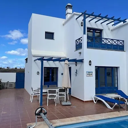 Villa Close To Marina Rubicon With Great Views *
